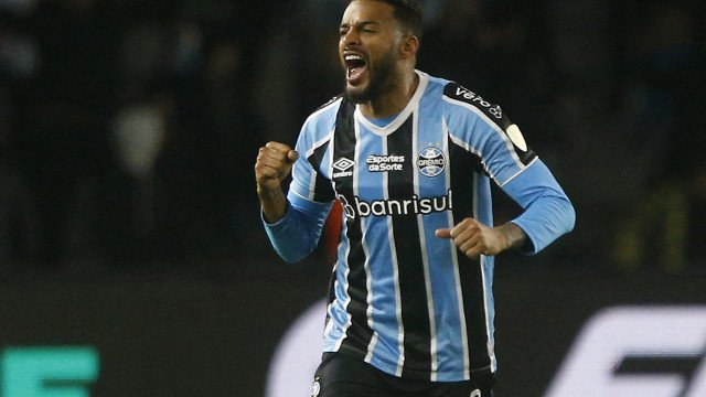 Grêmio faz duelo com Red Bull Bragantino para se afastar da zona de rebaixamento do Brasileirão