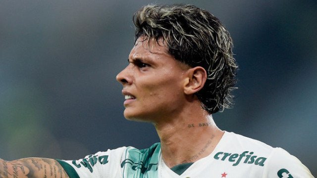 Palmeiras renova com Richard Ríos para se blindar de clubes europeus