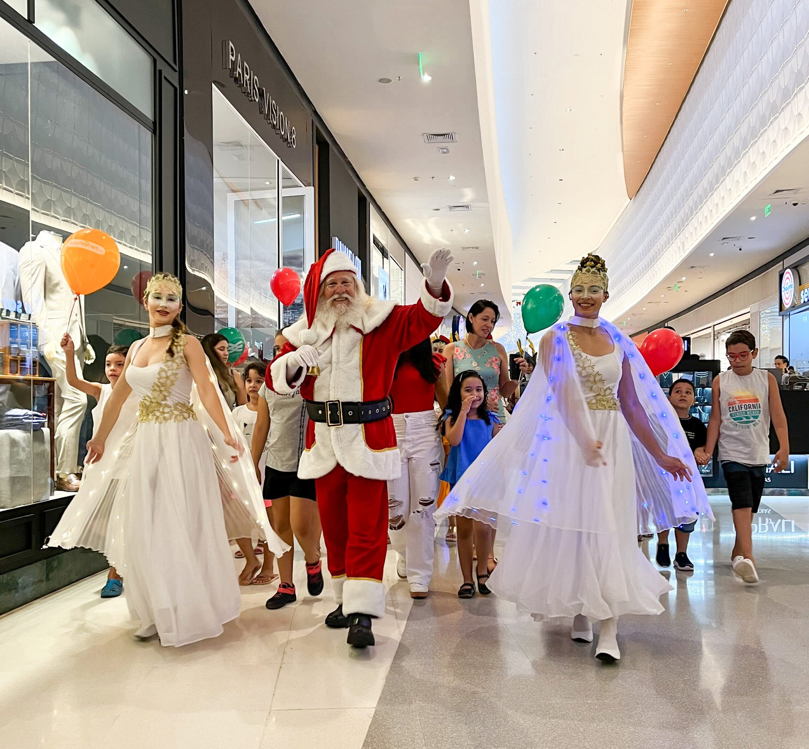 Shopping Sinop convida as famílias para a chegada do Papai Noel neste domingo