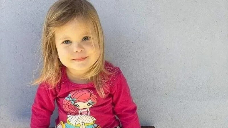 Menina de 4 anos é assassinada a facadas pela irmã em Mafra