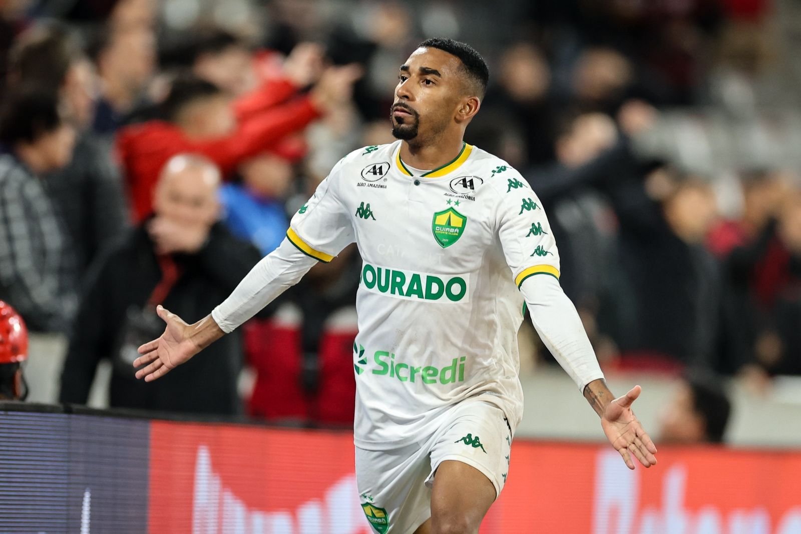 Cuiabá empata com Athletico-PR na Ligga Arena