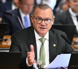 *“QUEM ROUBOU TEM QUE DEVOLVER”, AFIRMA FAGUNDES APÓS VITÓRIA DA OPOSIÇÃO NA CPMI DO INSS*