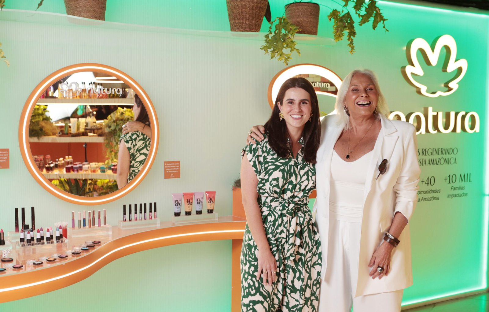 Pelo segundo ano, Natura marca presença no Círio de Nazaré e anuncia parceria com Fafá de Belém