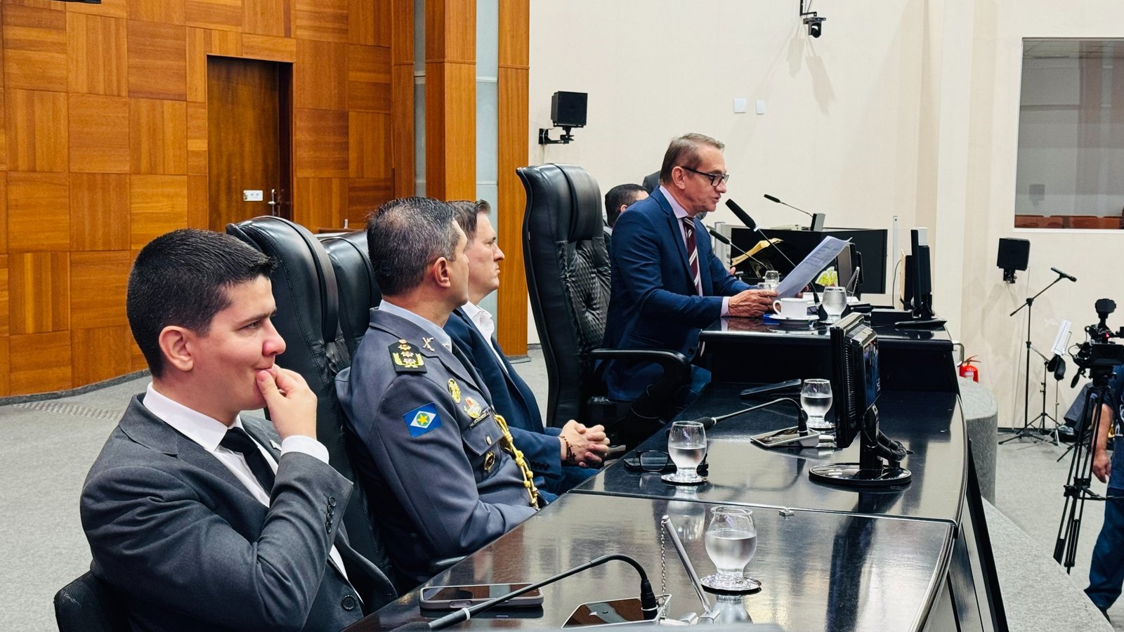 Wilson Santos conduz sessão especial em homenagem aos 190 anos da PMMT