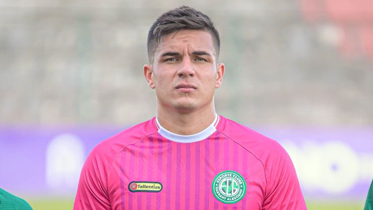 Goleiro Mateus Eduardo estreia com vitória e classificação pelo Guarany-AL