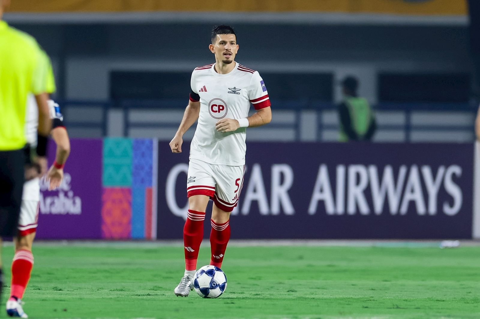 Na Tailândia, Philipe Maia comemora classificação à próxima fase da AFC Champions League Two