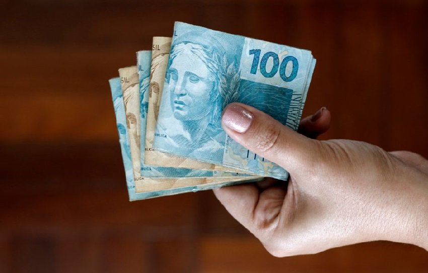 Governo confirma salário mínimo de R$ 1.621 em 2026