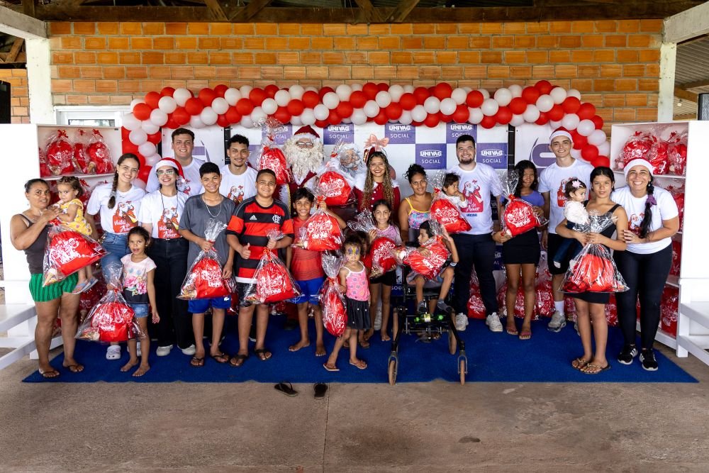 Natal de Amor do UNIVAG reúne 500 crianças em manhã de atividades e celebração