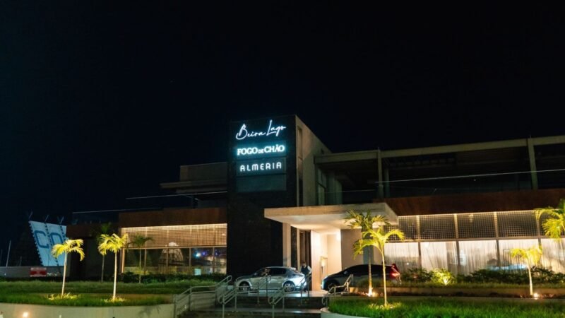 Réveillon Almería Beira Lago 2026: o tempo celebrado à mesa