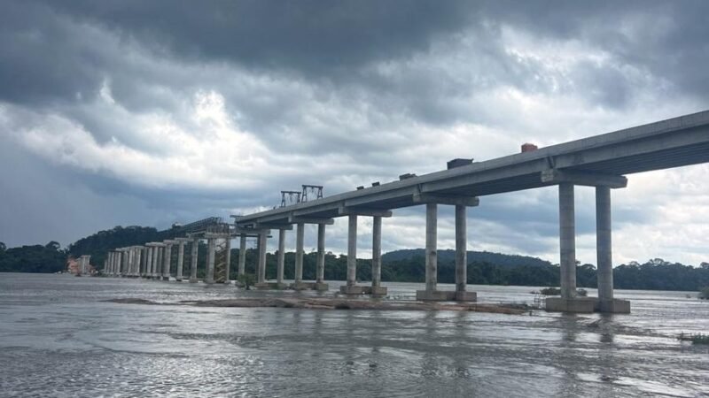 Construção da maior ponte de Mato Grosso alcança 60% de execução no Rio Juruena