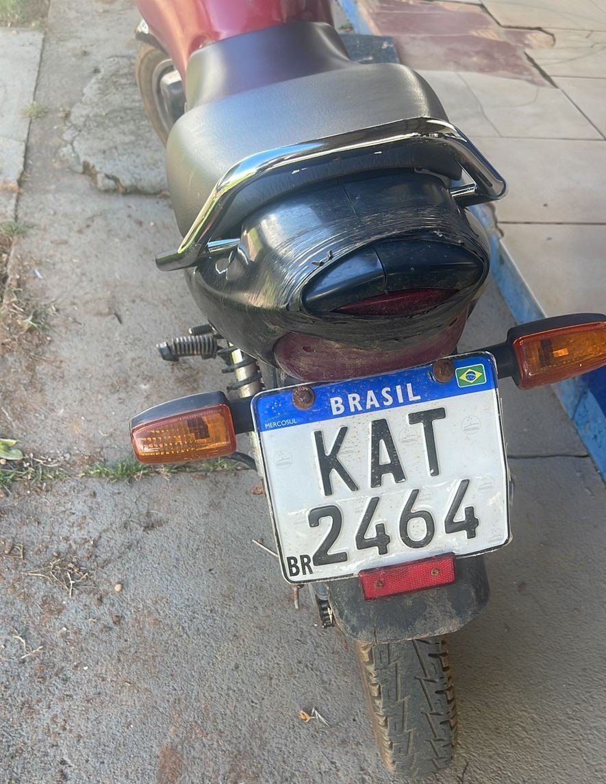 Policia Militar apreendeu, mais uma motocicleta adultera e condutor foi preso