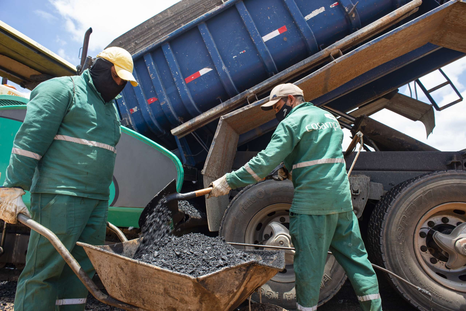 Investimentos em Obras Públicas e Crescimento Econômico