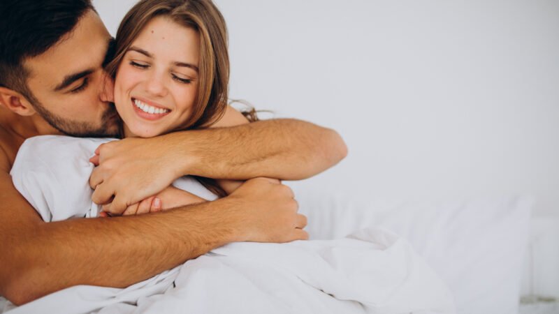 Slow sex: desacelerar o sexo pode ser a resposta para o prazer em tempos de ansiedade