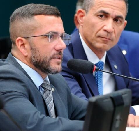 Com articulação do deputado Coronel Assis, requerimento de Jordy para CPMI do Banco Master teve recorde de assinaturas