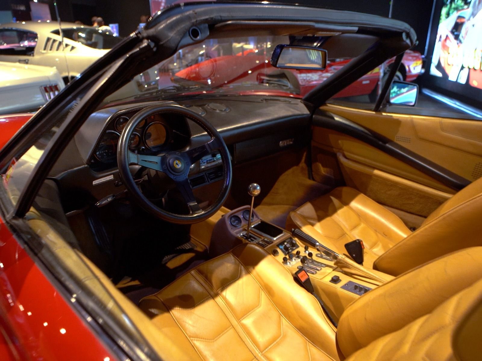 Vai pegar a estrada no carnaval? Carros antigos ajudaram a criar os primeiros itens de segurança e podem ser vistos em museu catarinense